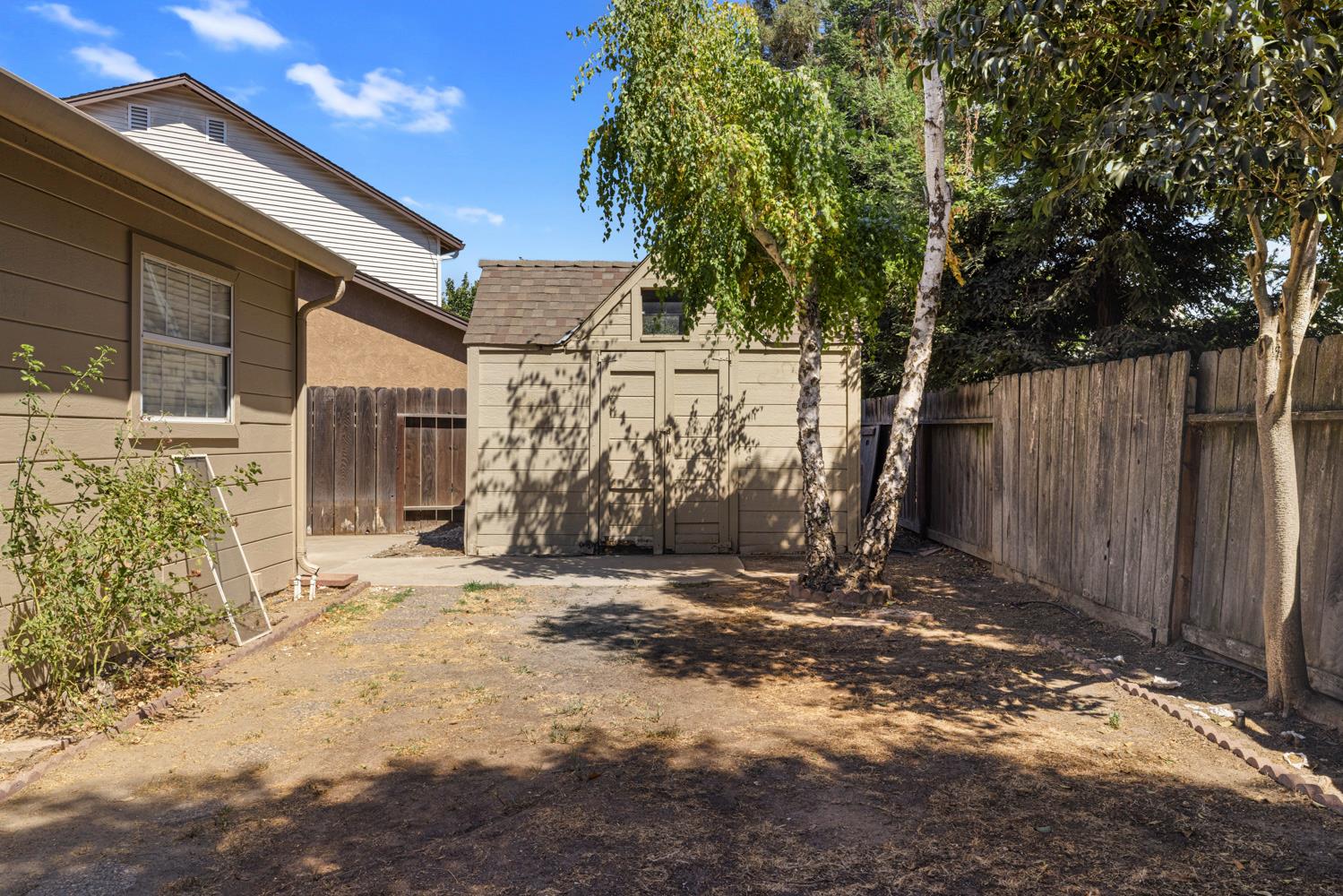2135 Navajo Ct, Oakdale, CA 95361