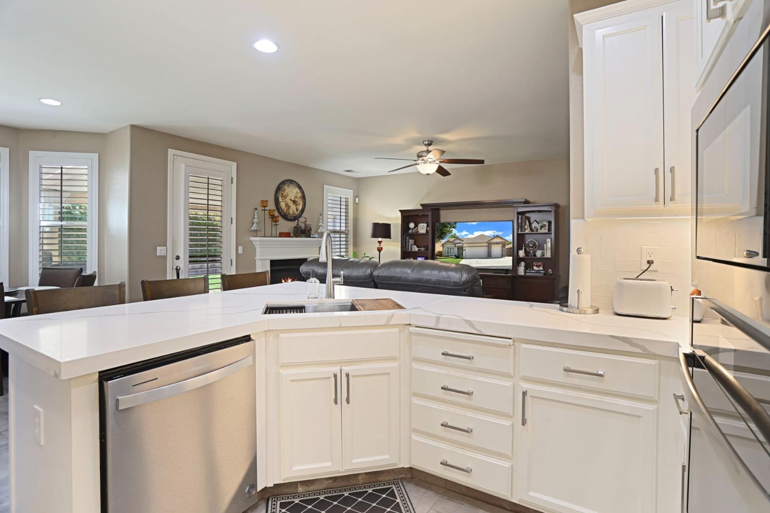 624 Cistus, Manteca, CA 95337