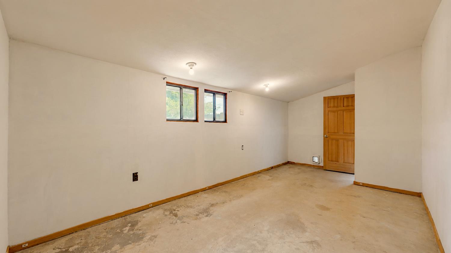 324 Sycamore Ave, Manteca, CA 95336
