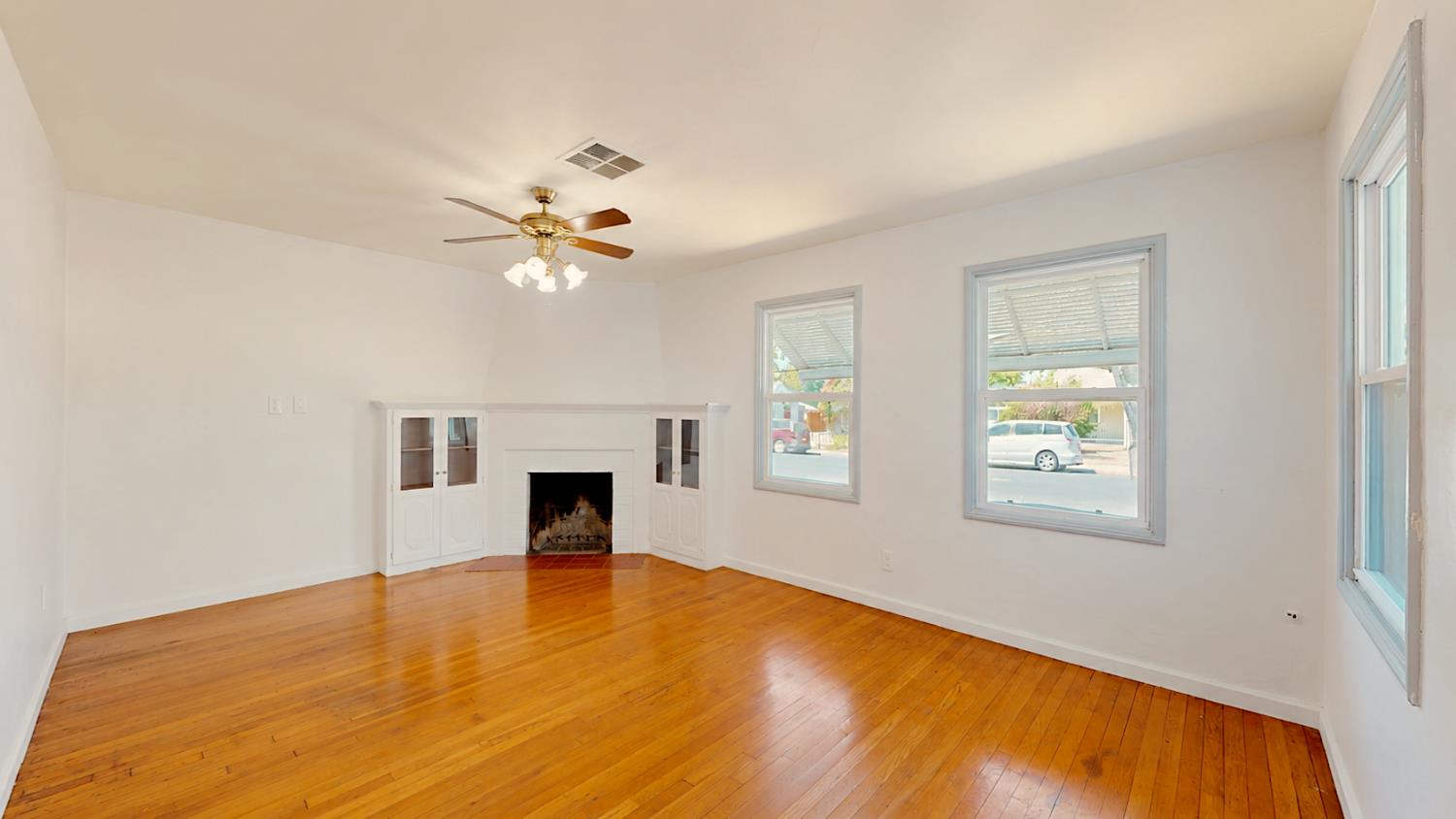 324 Sycamore Ave, Manteca, CA 95336