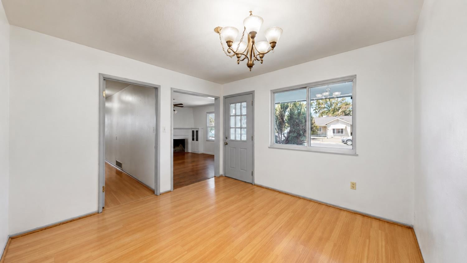 324 Sycamore Ave, Manteca, CA 95336