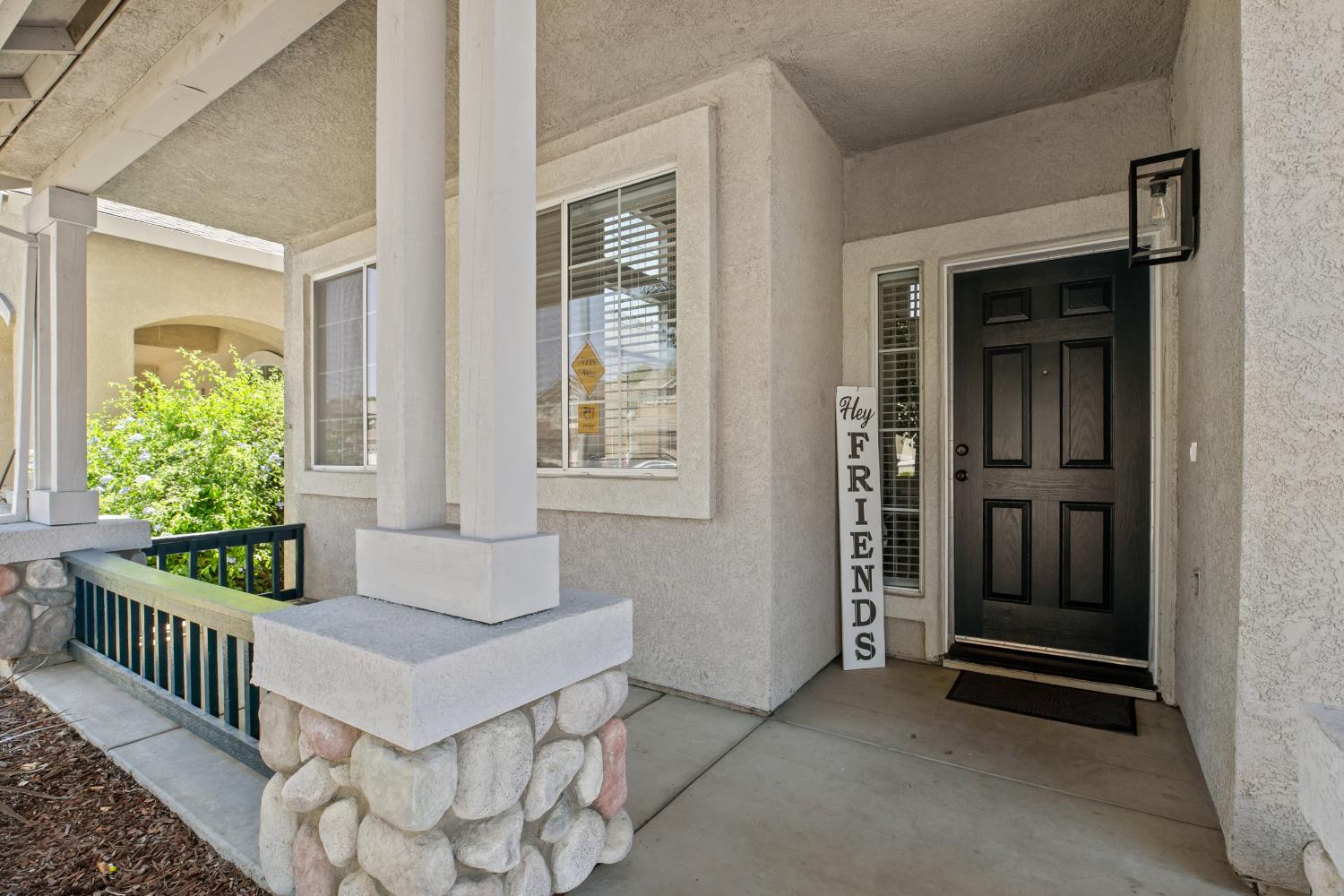 16707 Sheffield St, Delhi, CA 95315