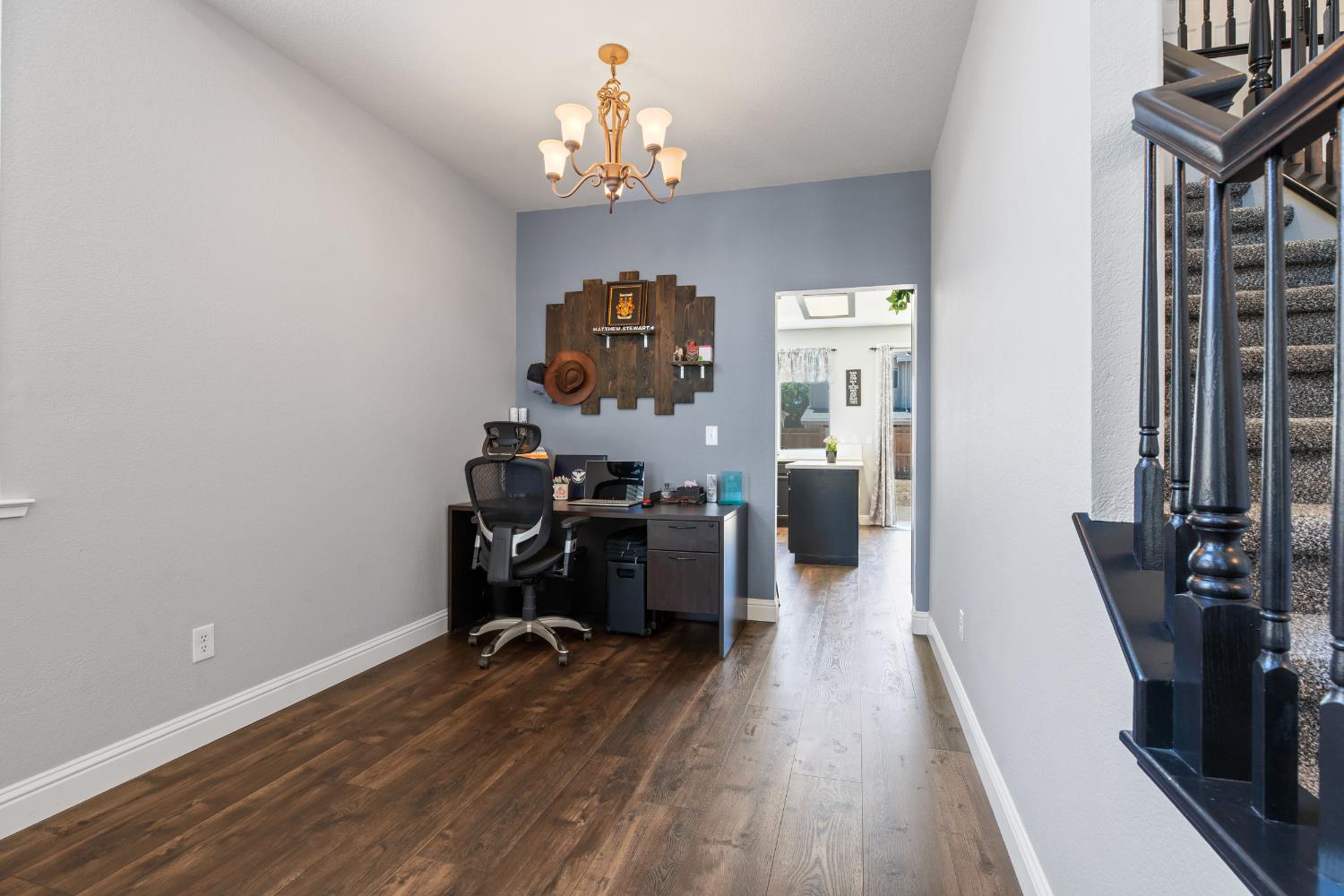 16707 Sheffield St, Delhi, CA 95315
