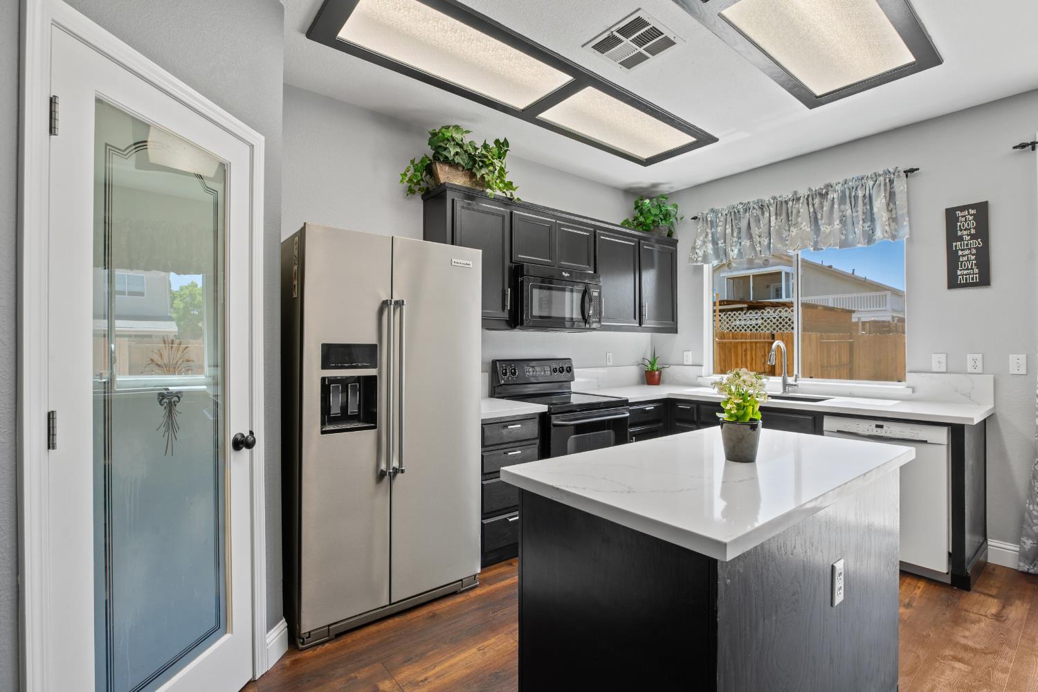 16707 Sheffield St, Delhi, CA 95315