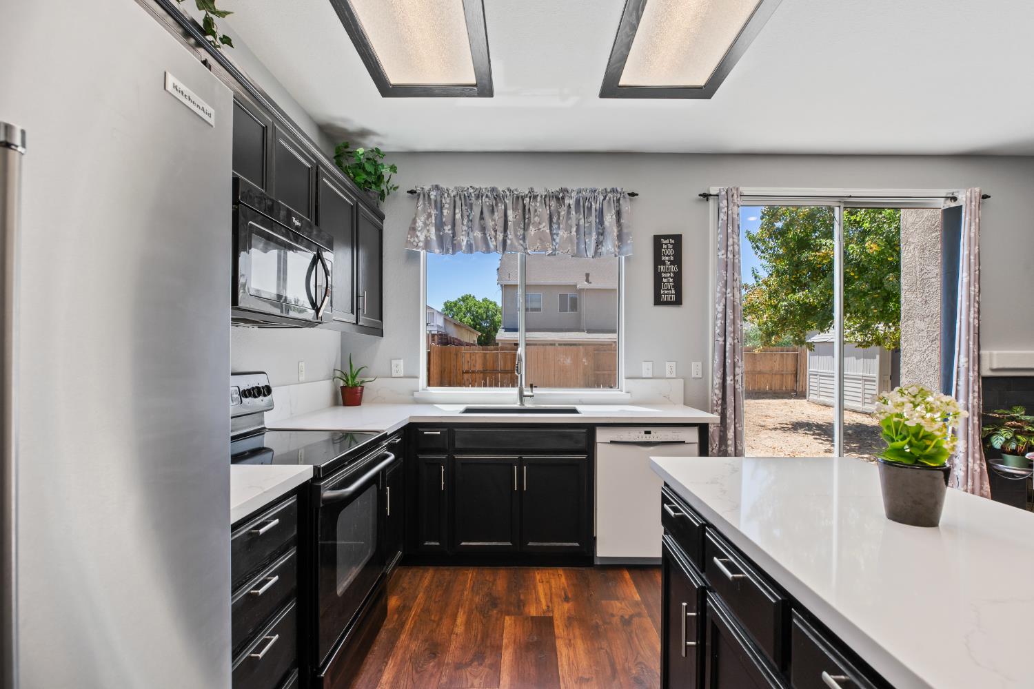 16707 Sheffield St, Delhi, CA 95315