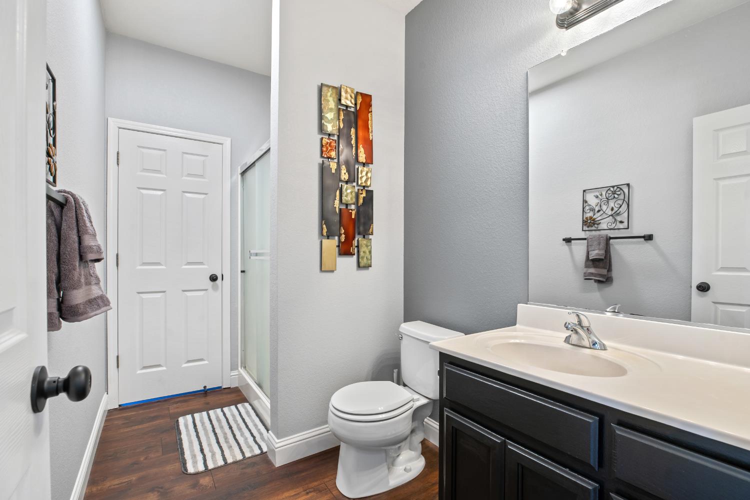 16707 Sheffield St, Delhi, CA 95315