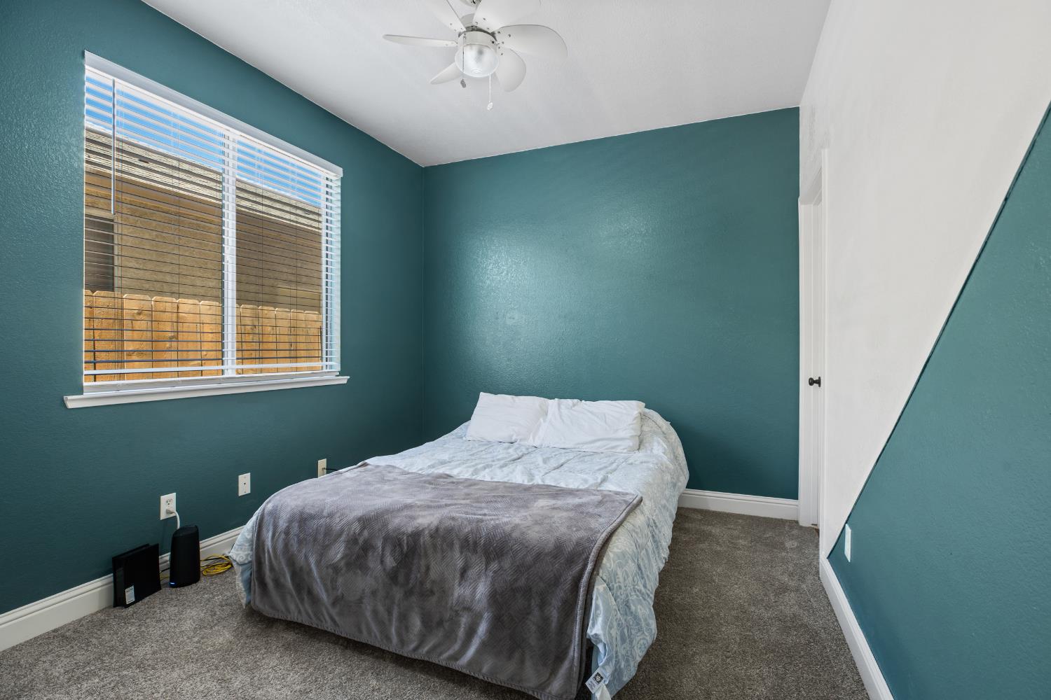 16707 Sheffield St, Delhi, CA 95315
