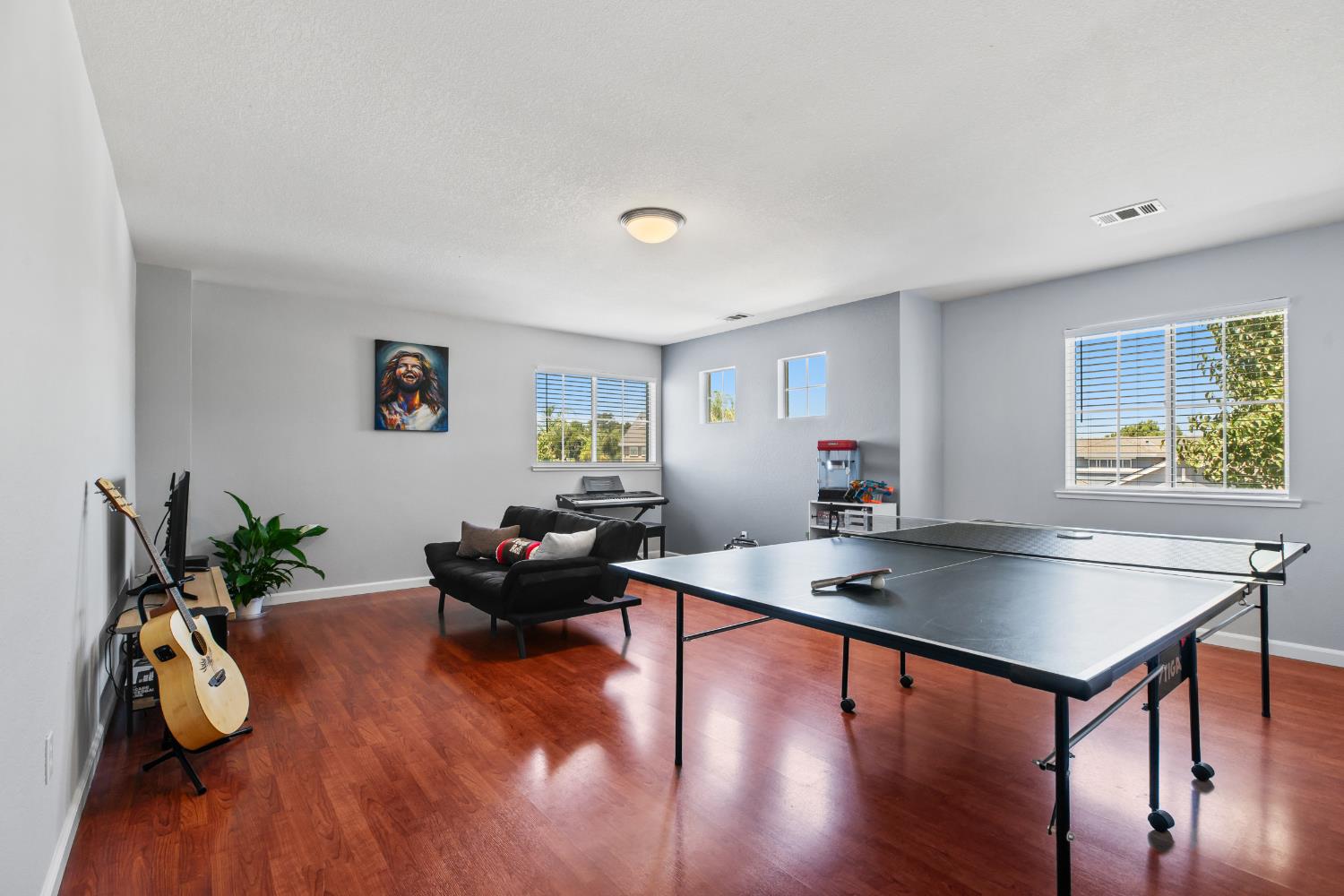16707 Sheffield St, Delhi, CA 95315