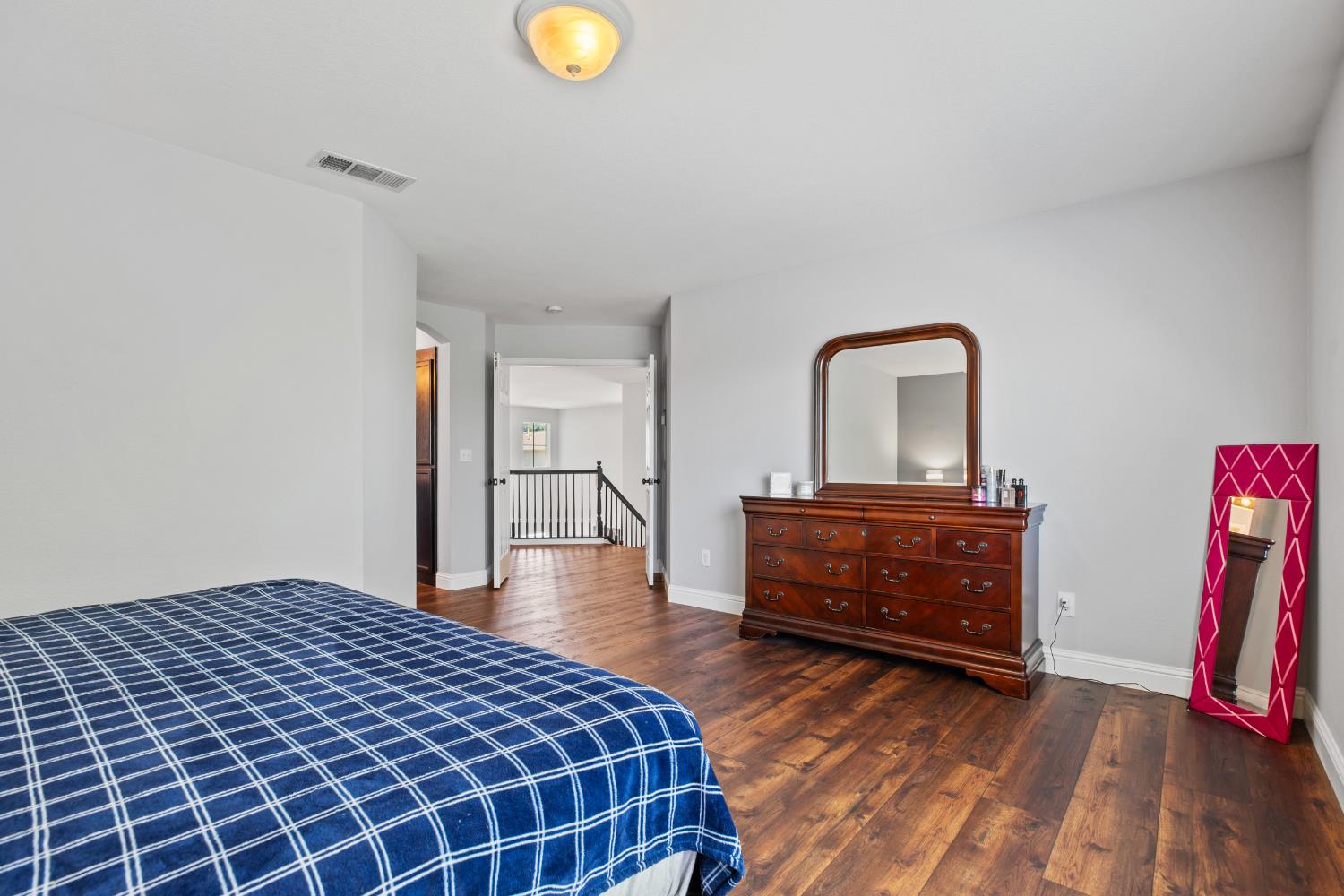 16707 Sheffield St, Delhi, CA 95315