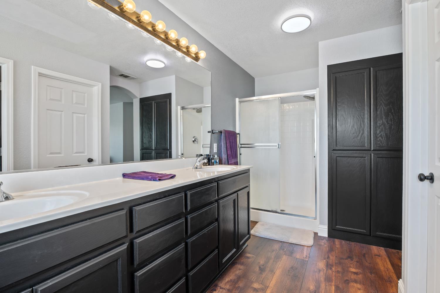 16707 Sheffield St, Delhi, CA 95315