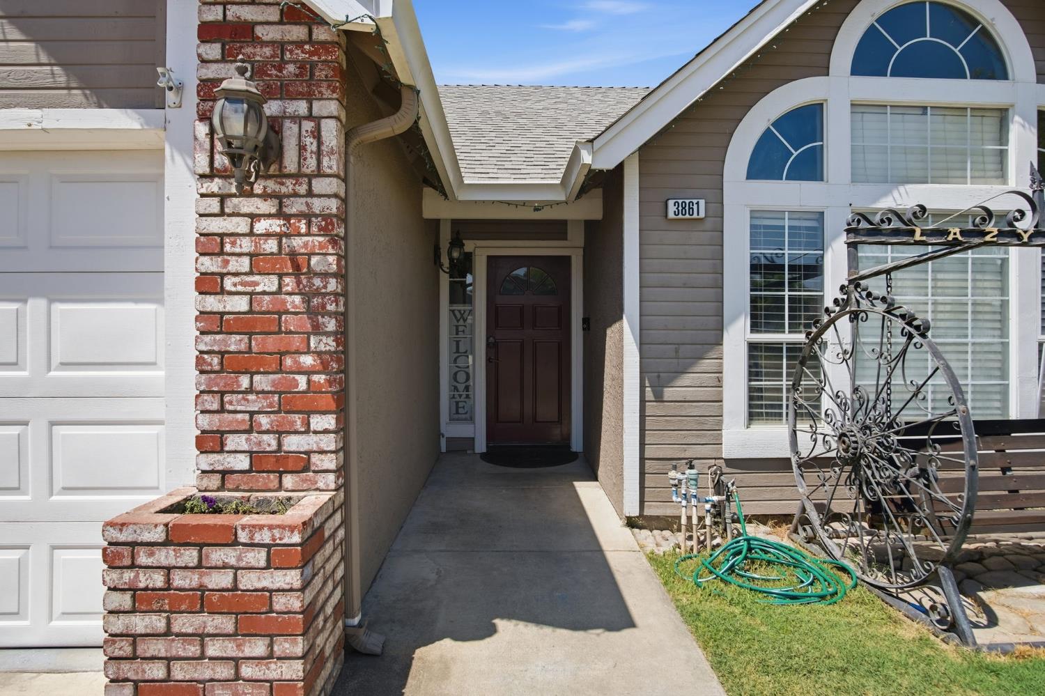 3861 SUPREME Ct, Turlock, CA 95382