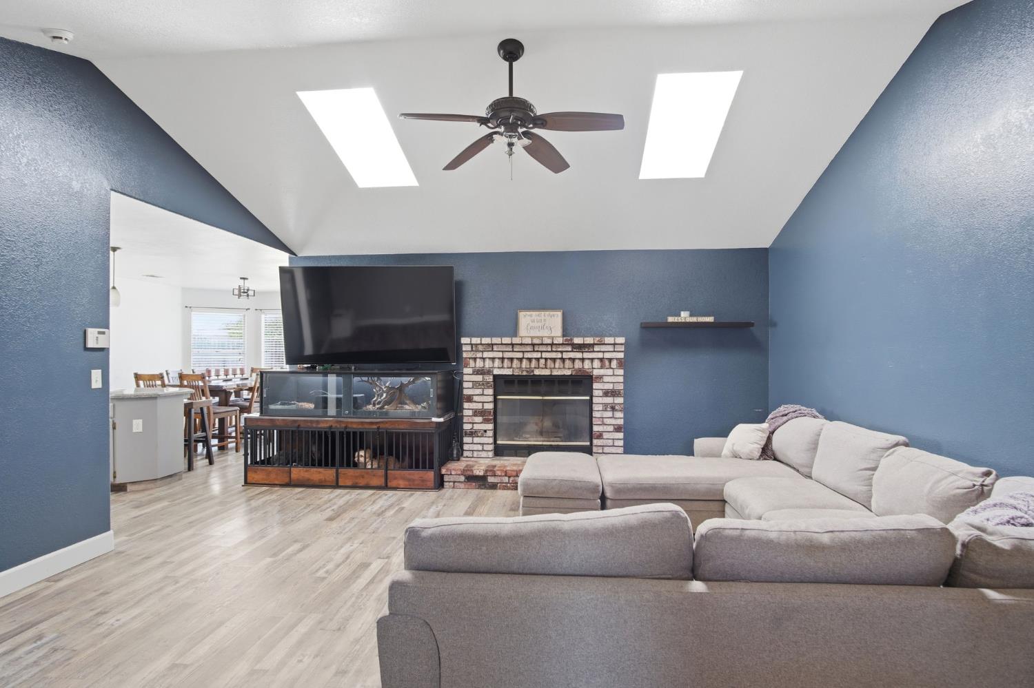 3861 SUPREME Ct, Turlock, CA 95382