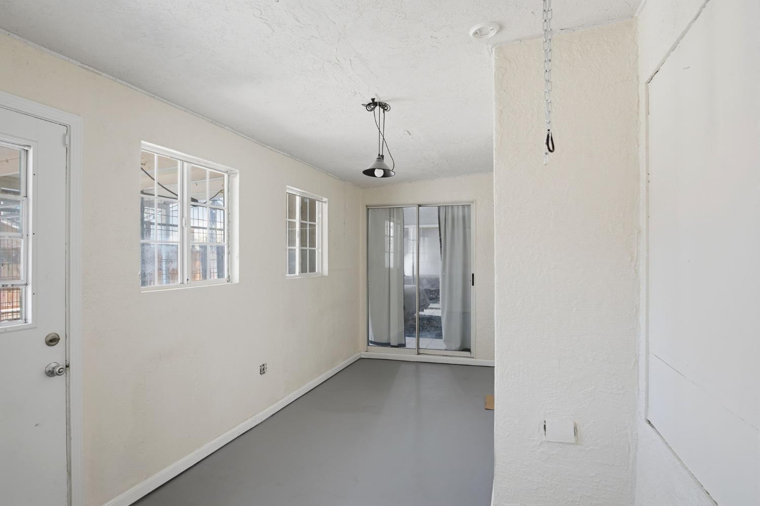 3861 SUPREME Ct, Turlock, CA 95382