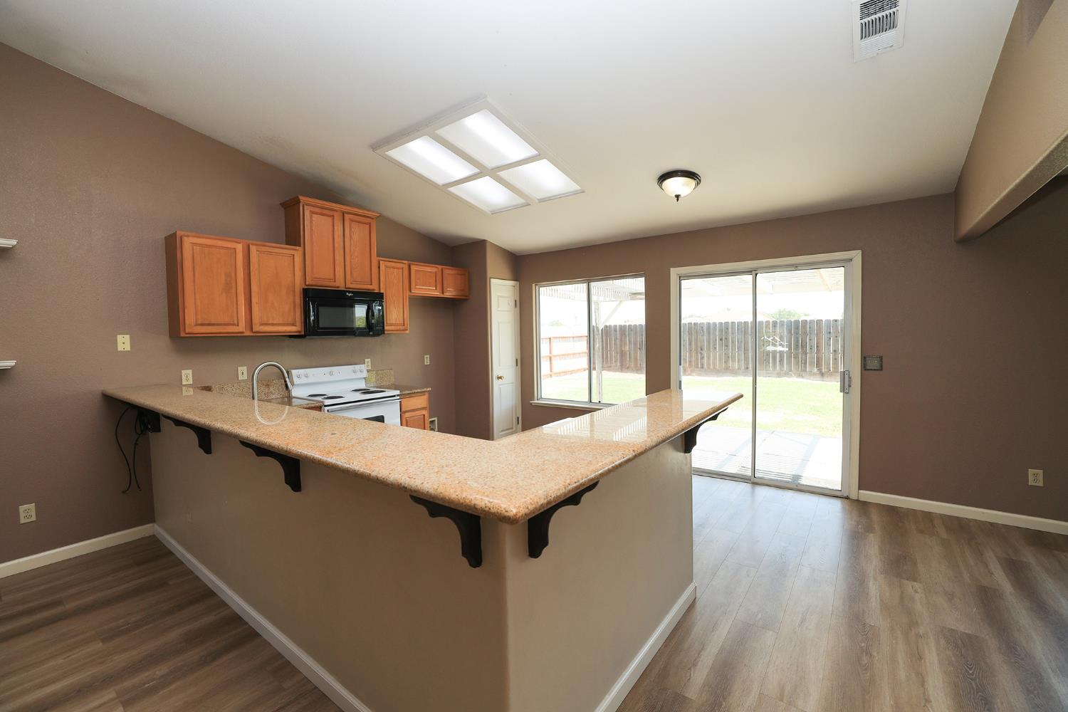 1610 Brookhaven Dr, Newman, CA 95360