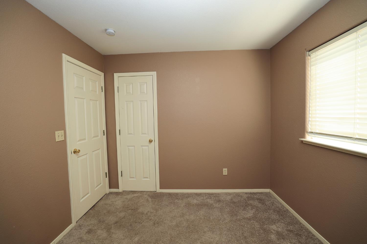 1610 Brookhaven Dr, Newman, CA 95360