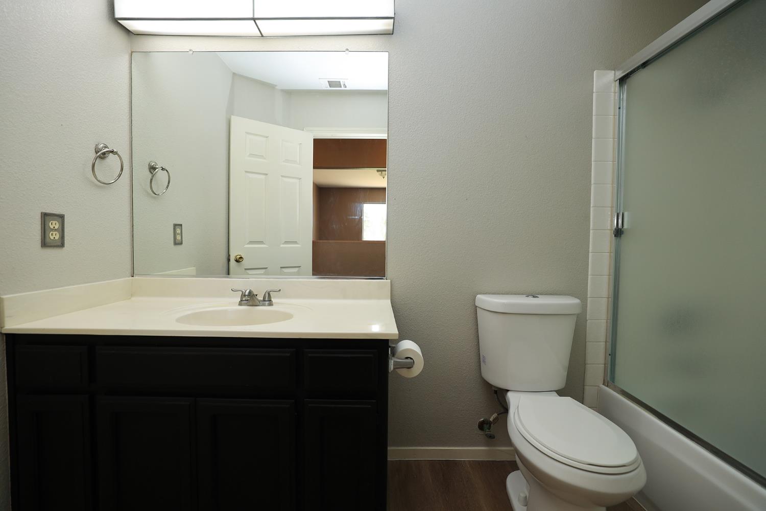 1610 Brookhaven Dr, Newman, CA 95360
