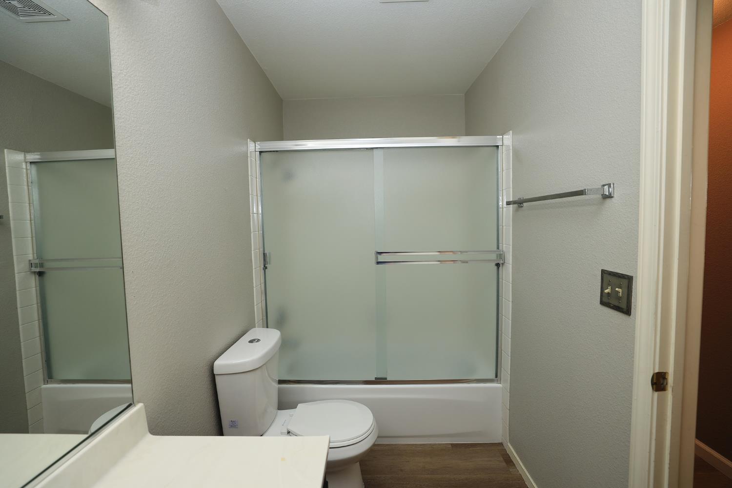 1610 Brookhaven Dr, Newman, CA 95360