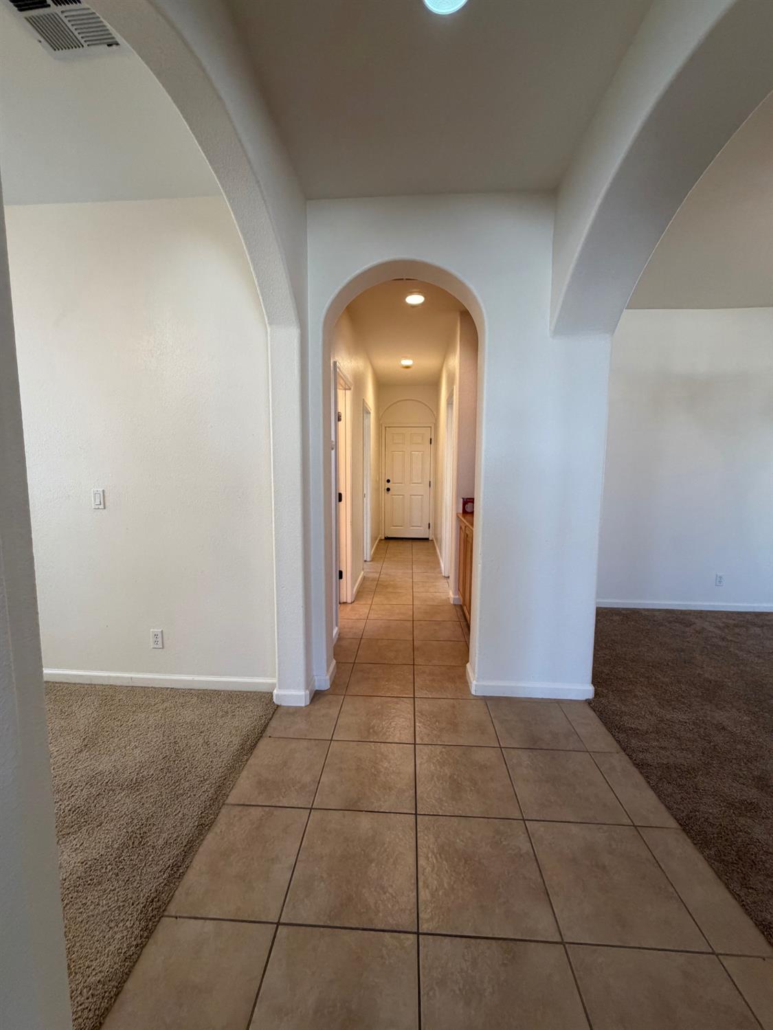 2069 Venezia St, Los Banos, CA 93635