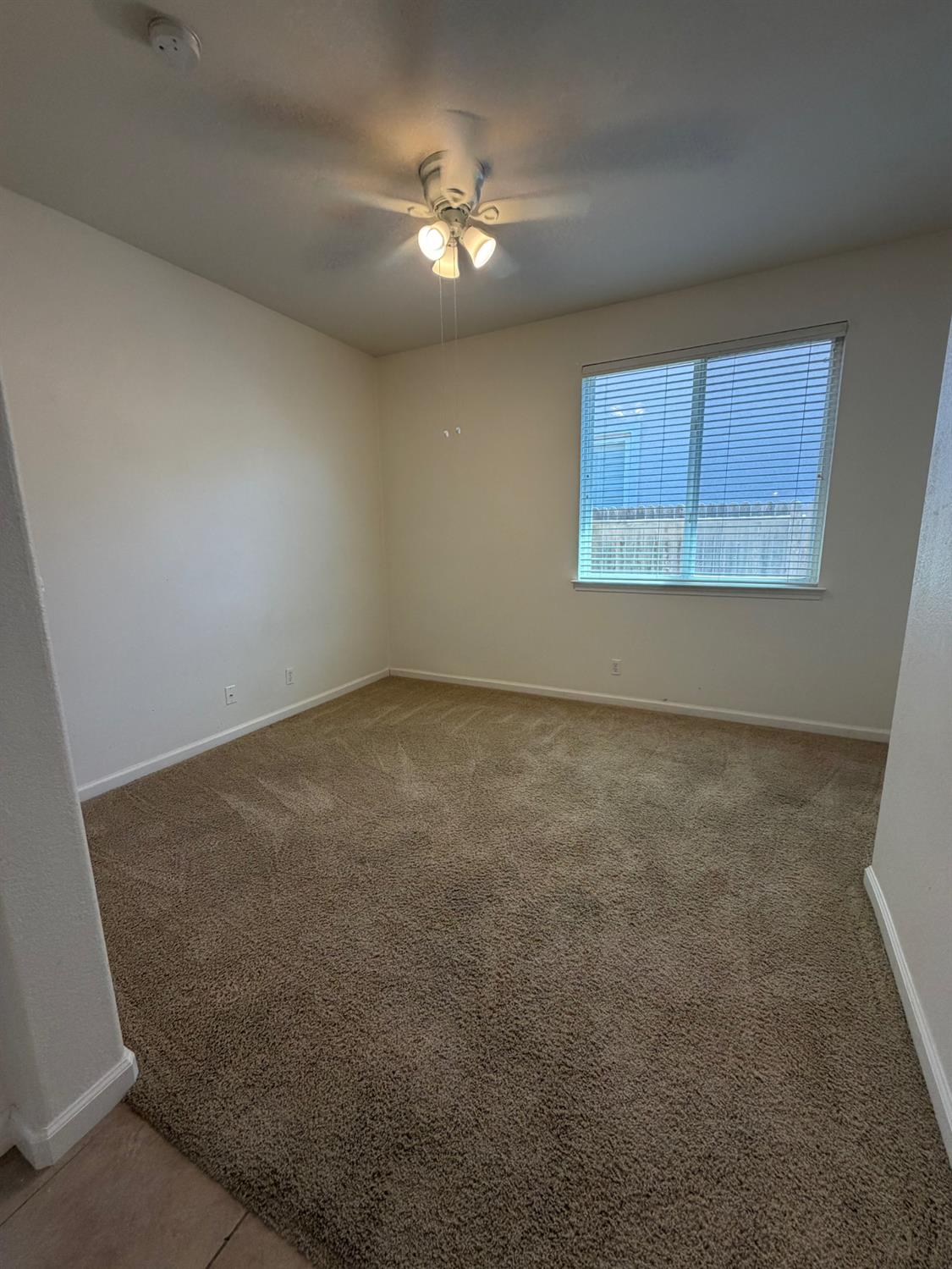2069 Venezia St, Los Banos, CA 93635