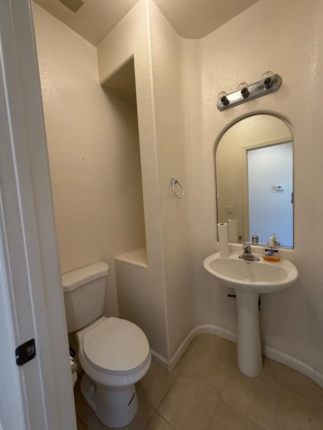 2069 Venezia St, Los Banos, CA 93635