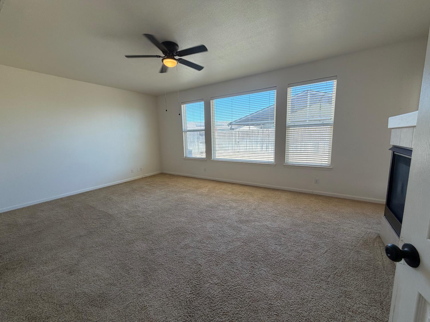 2069 Venezia St, Los Banos, CA 93635
