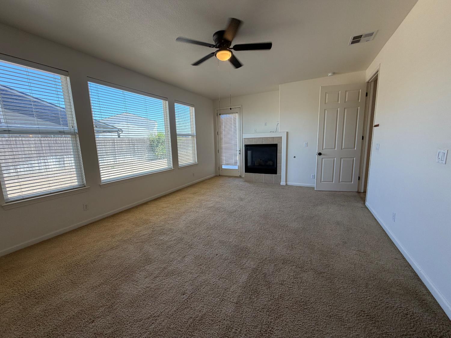2069 Venezia St, Los Banos, CA 93635