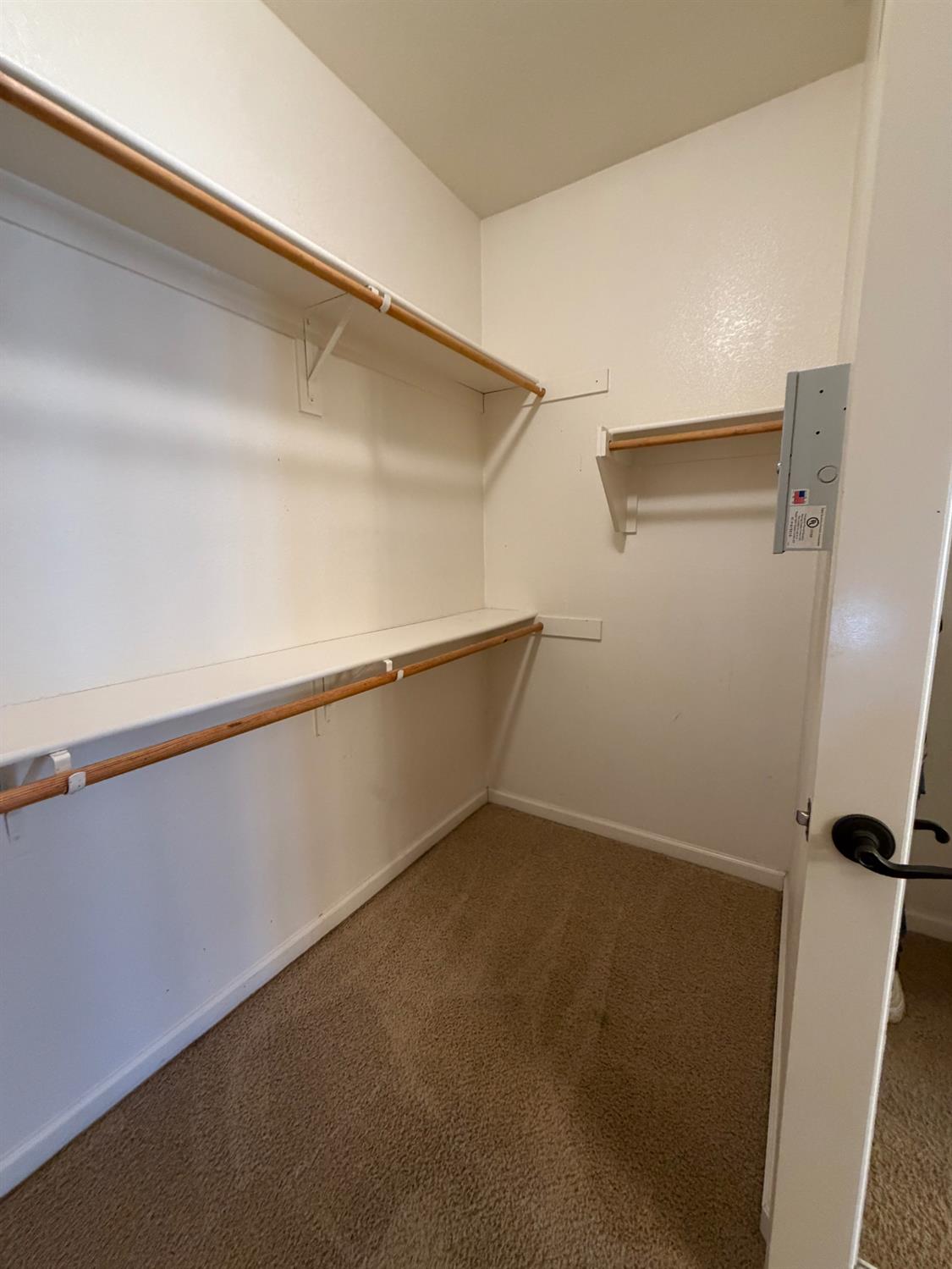 2069 Venezia St, Los Banos, CA 93635