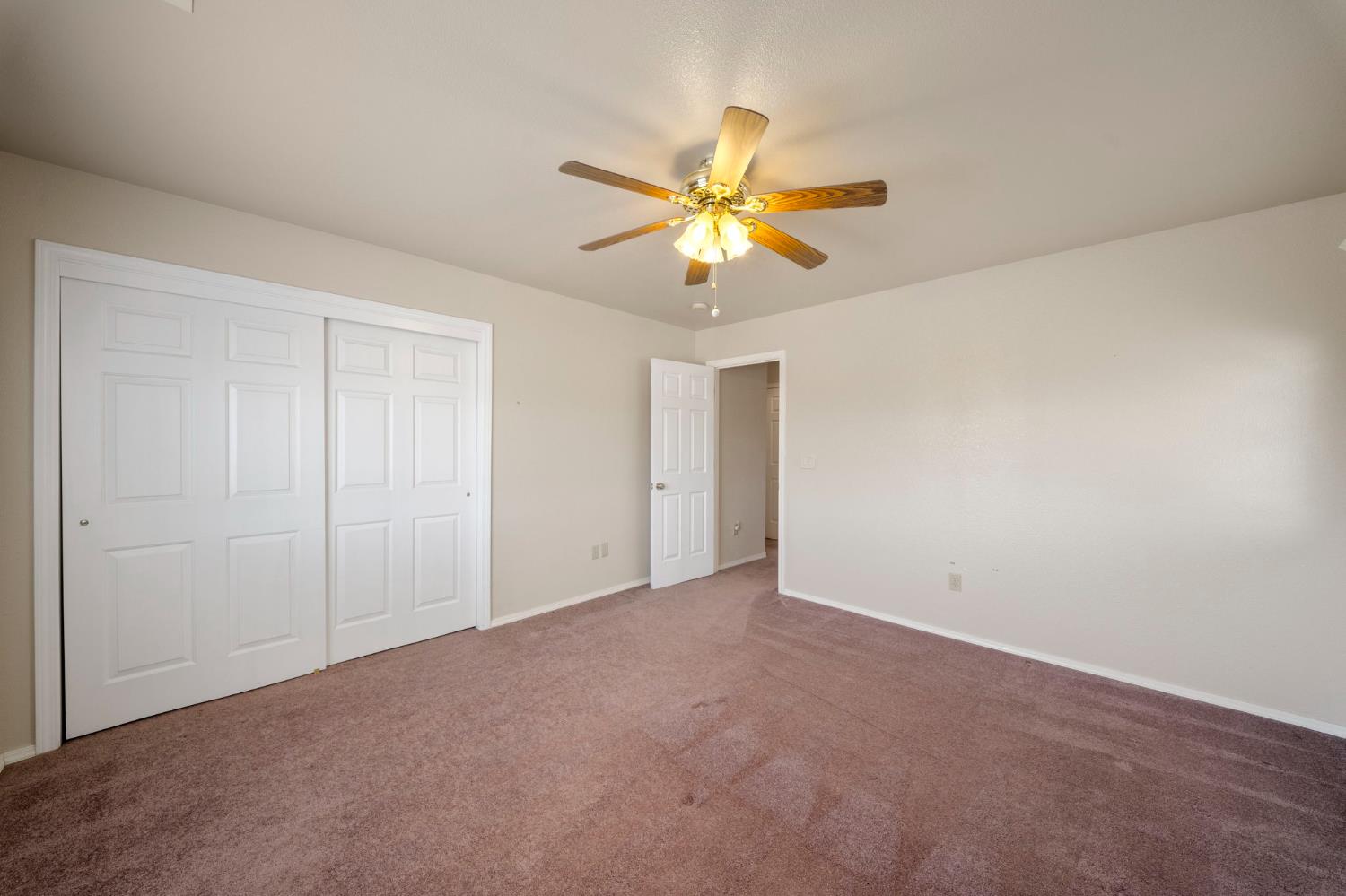 9729 Rastro Way, La Grange, CA 95329