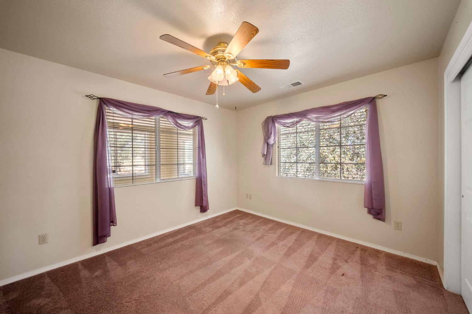 9729 Rastro Way, La Grange, CA 95329