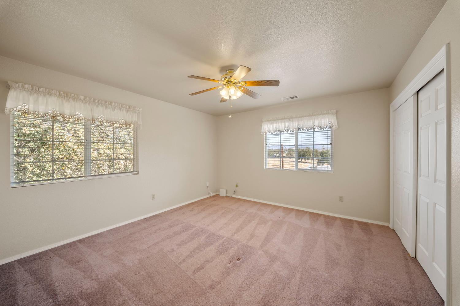 9729 Rastro Way, La Grange, CA 95329