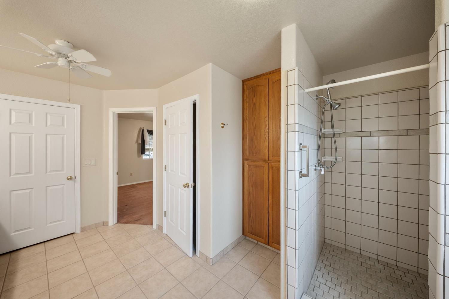 9729 Rastro Way, La Grange, CA 95329