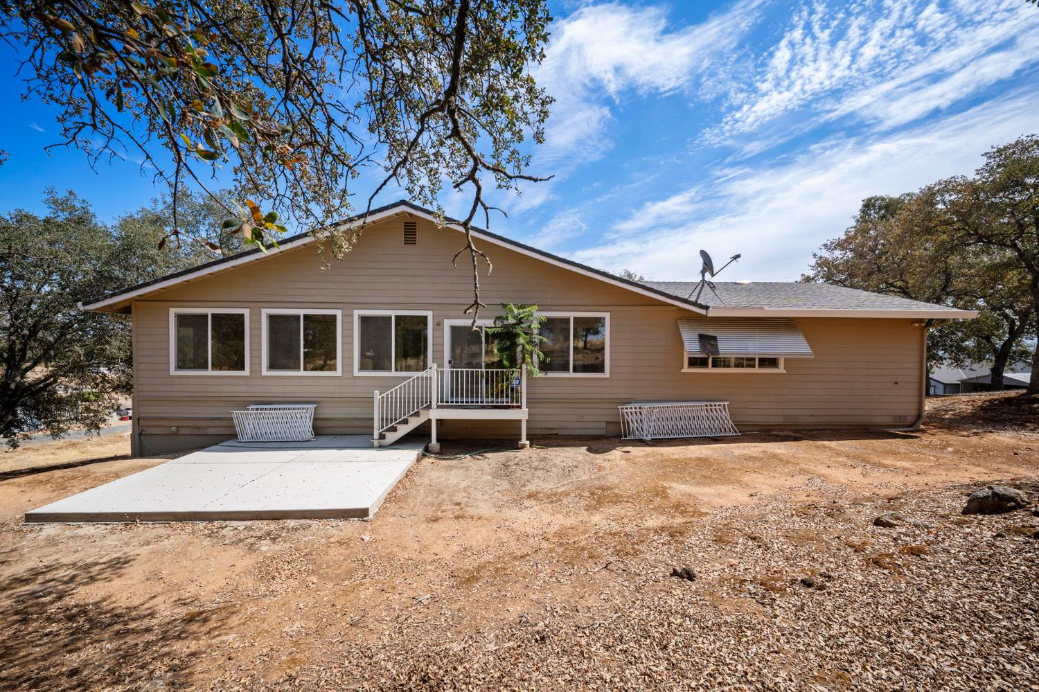 9729 Rastro Way, La Grange, CA 95329