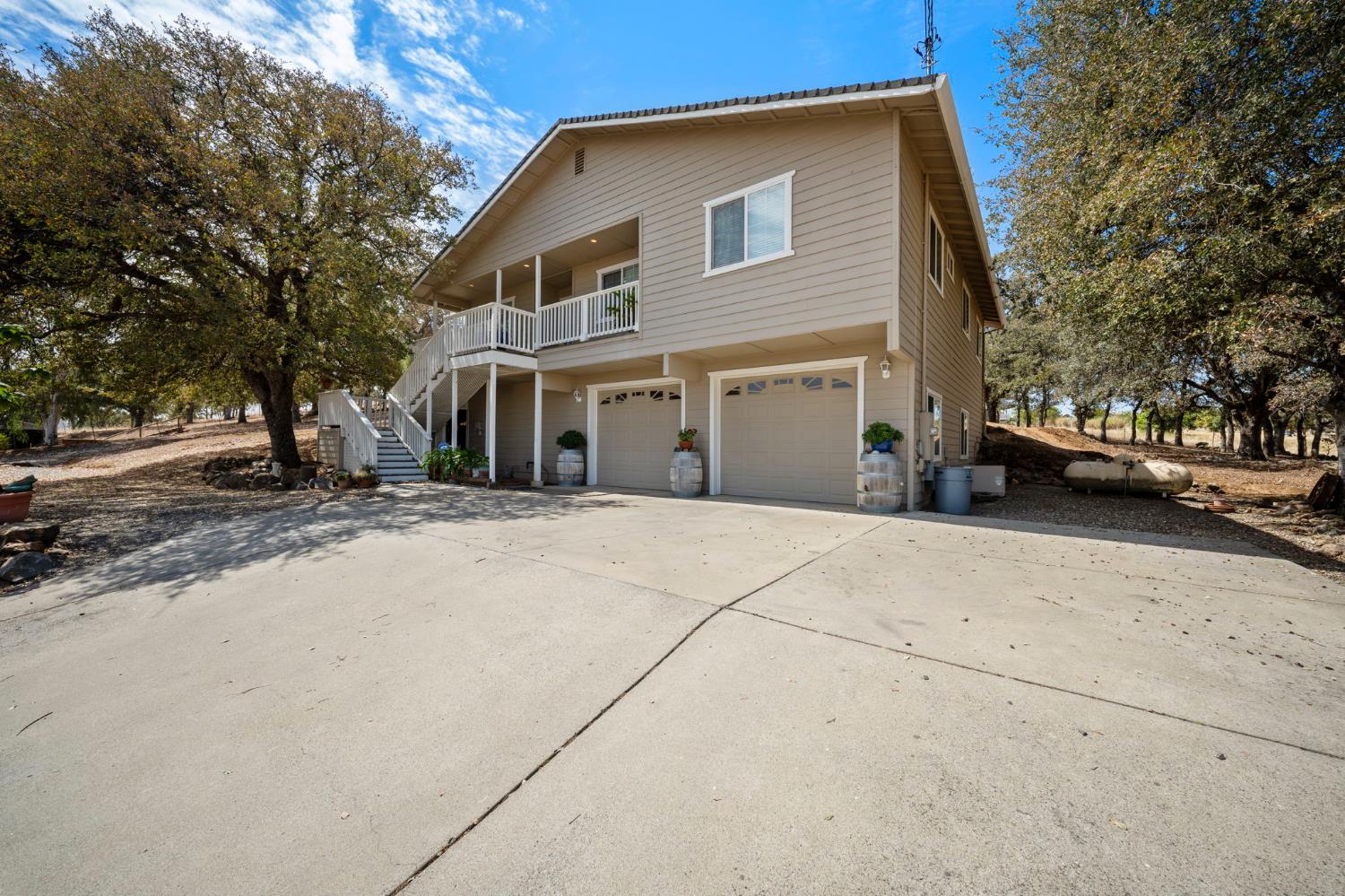 9729 Rastro Way, La Grange, CA 95329
