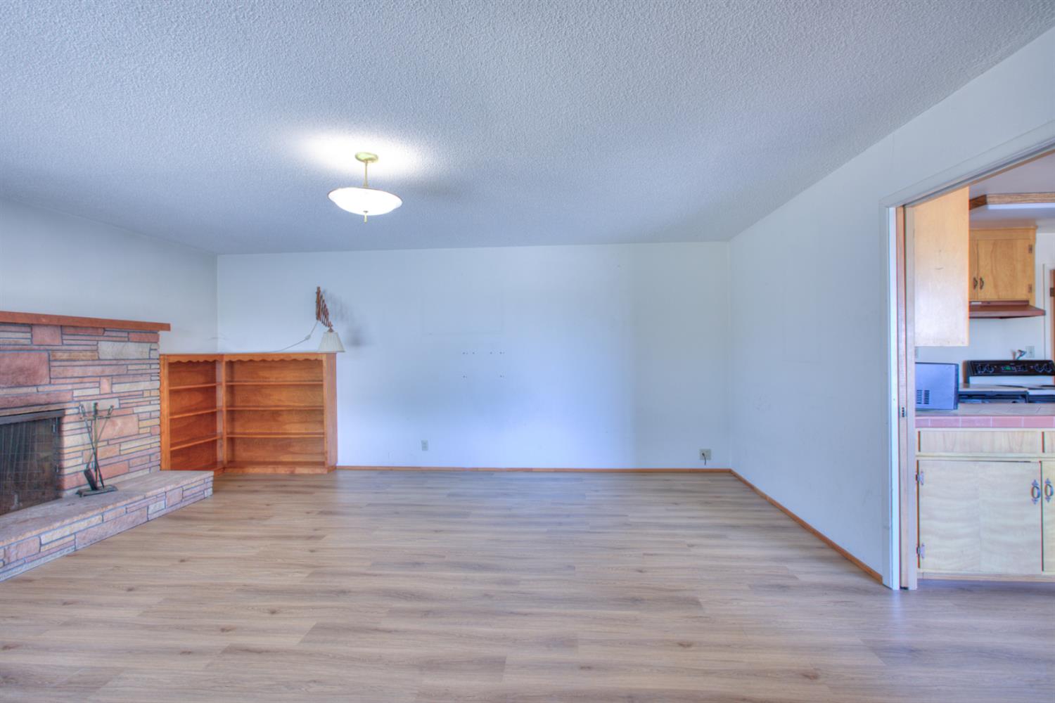 5655 Woodland Ave, Modesto, CA 95358