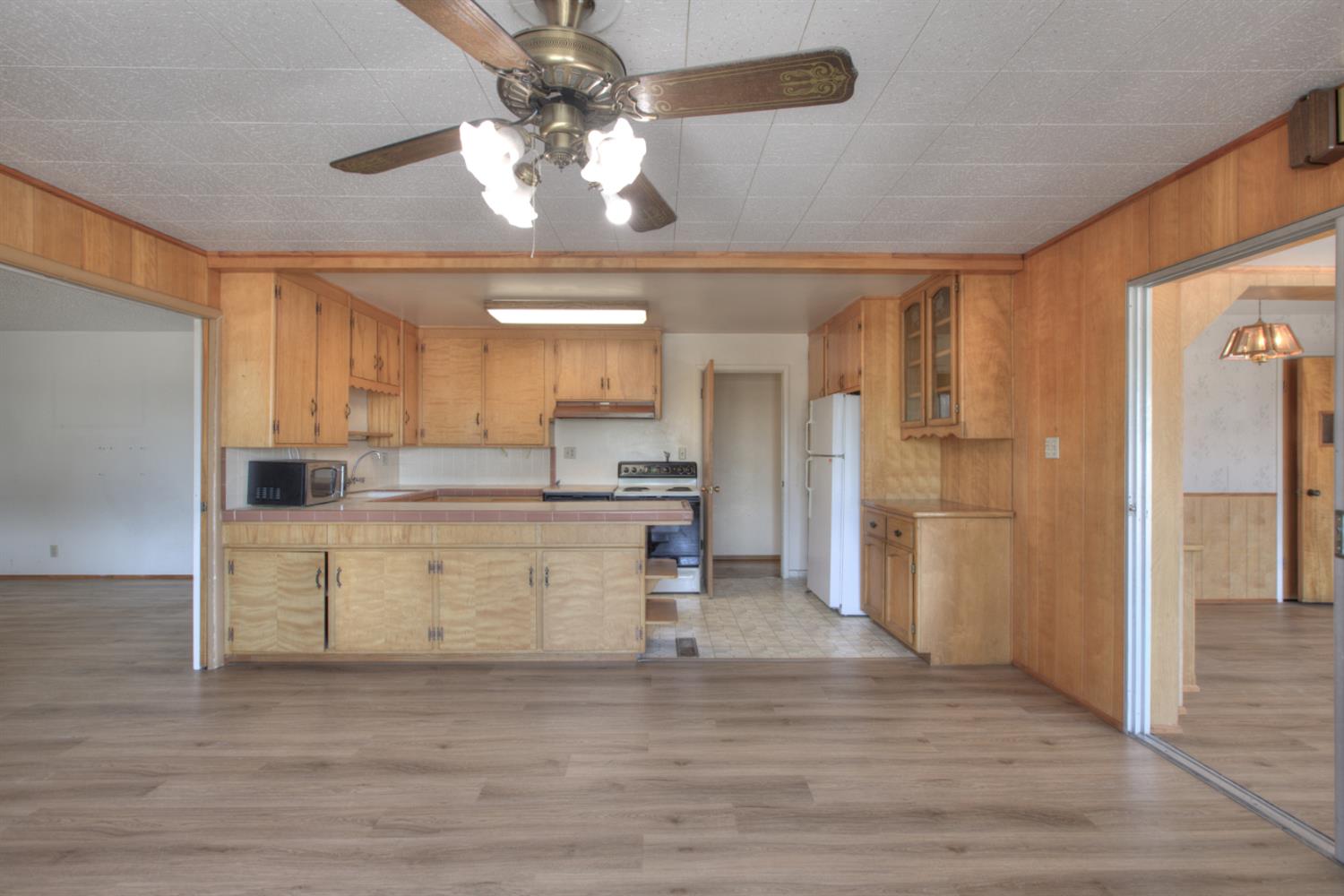 5655 Woodland Ave, Modesto, CA 95358