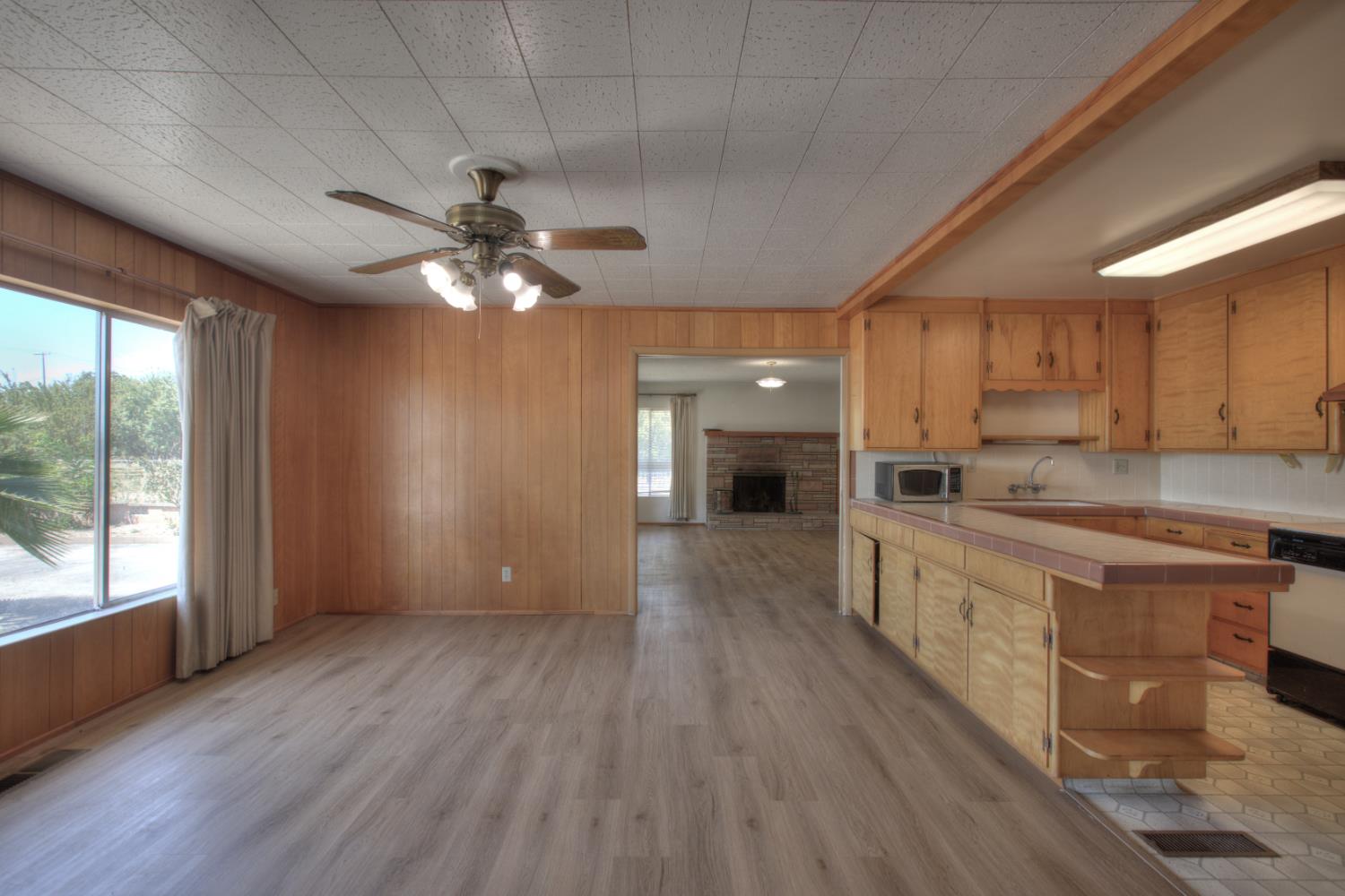 5655 Woodland Ave, Modesto, CA 95358