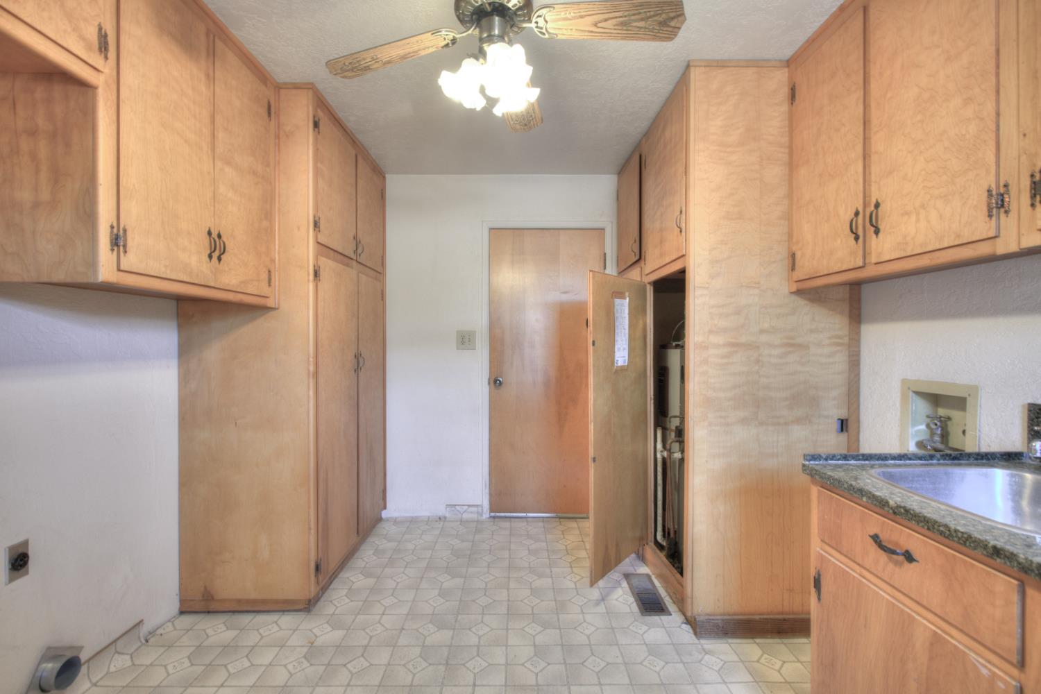 5655 Woodland Ave, Modesto, CA 95358