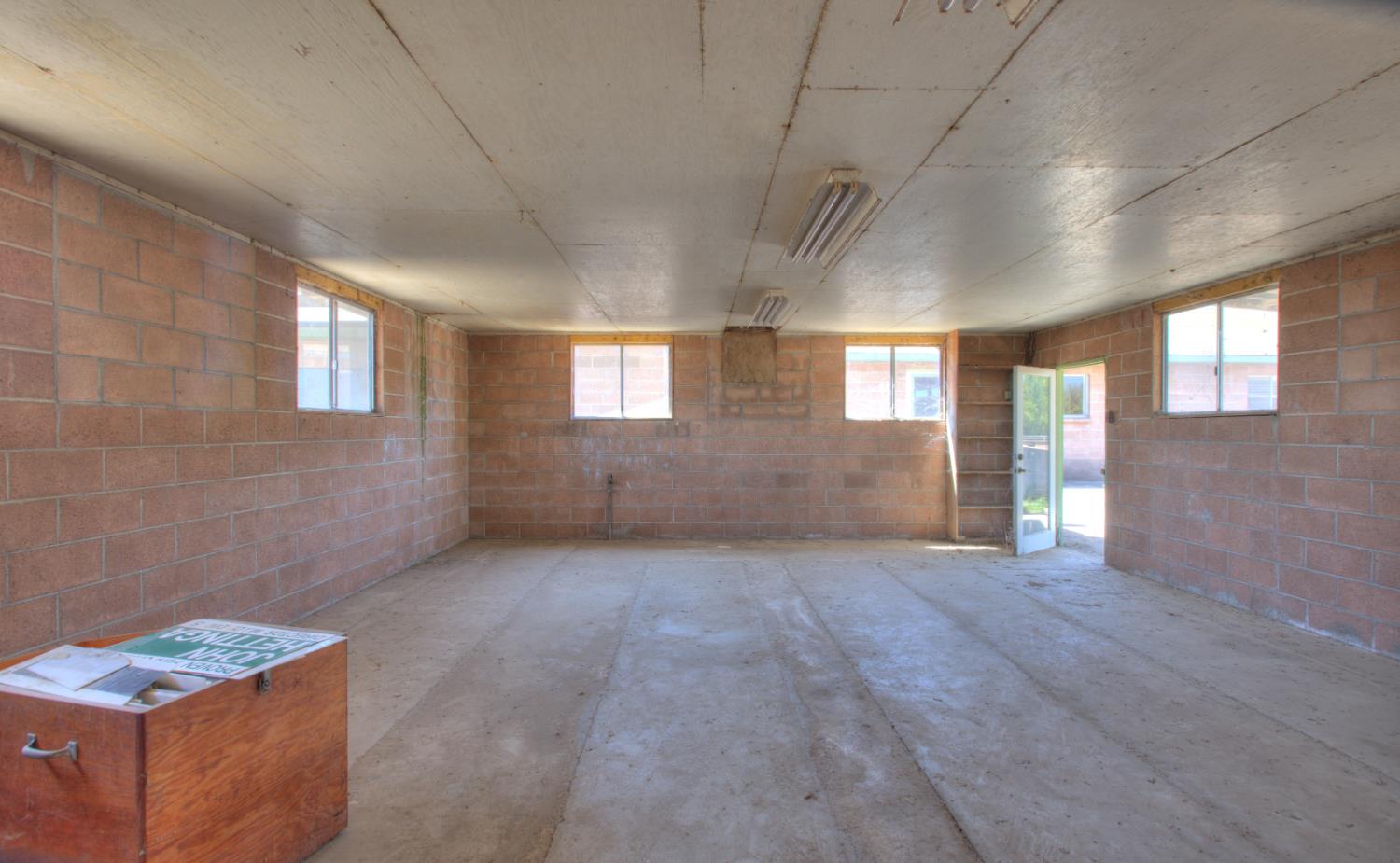 5655 Woodland Ave, Modesto, CA 95358