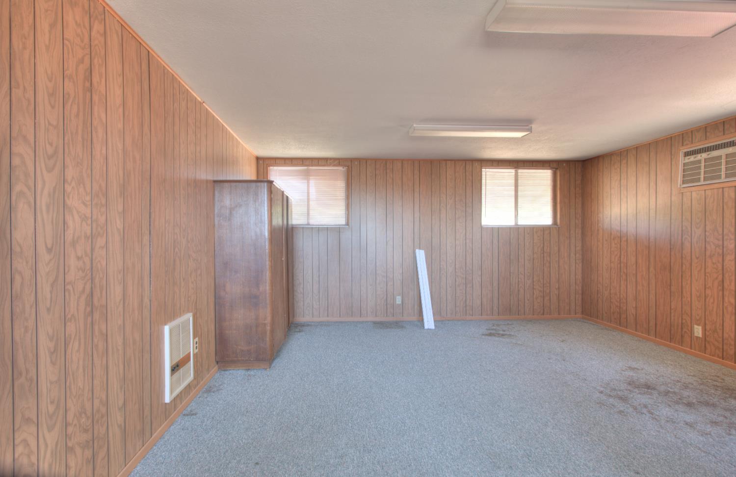 5655 Woodland Ave, Modesto, CA 95358