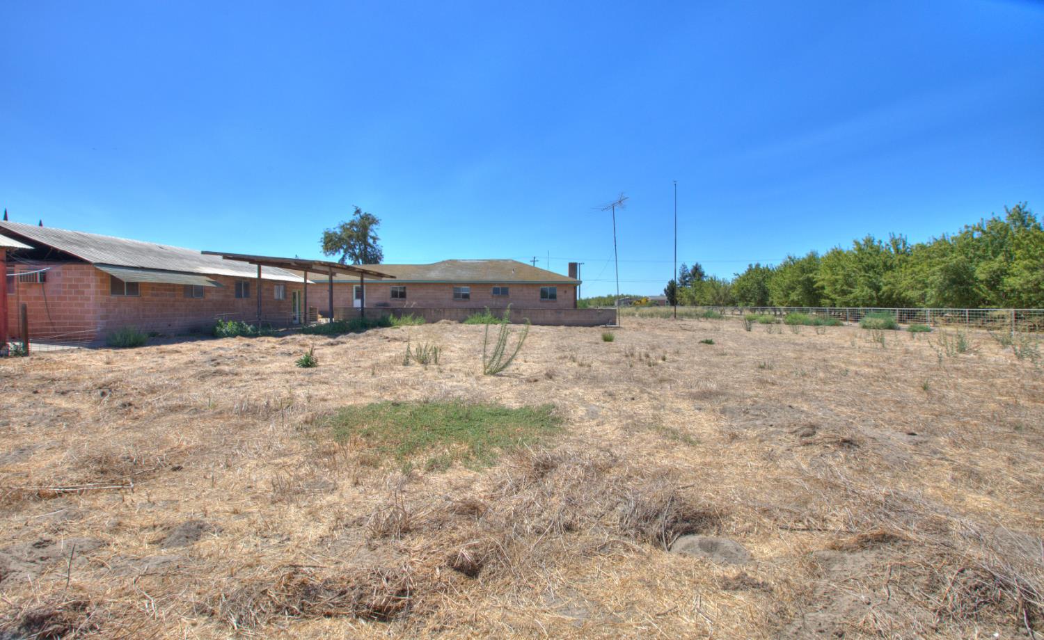 5655 Woodland Ave, Modesto, CA 95358