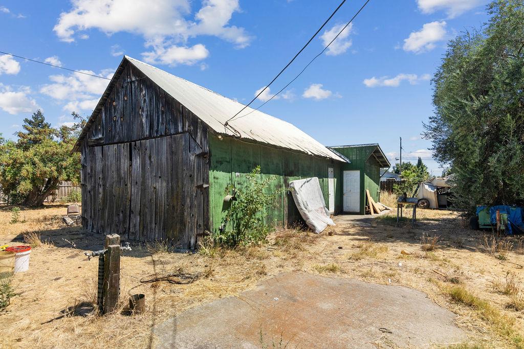 3642 Nevada Ave, Riverbank, CA 95367