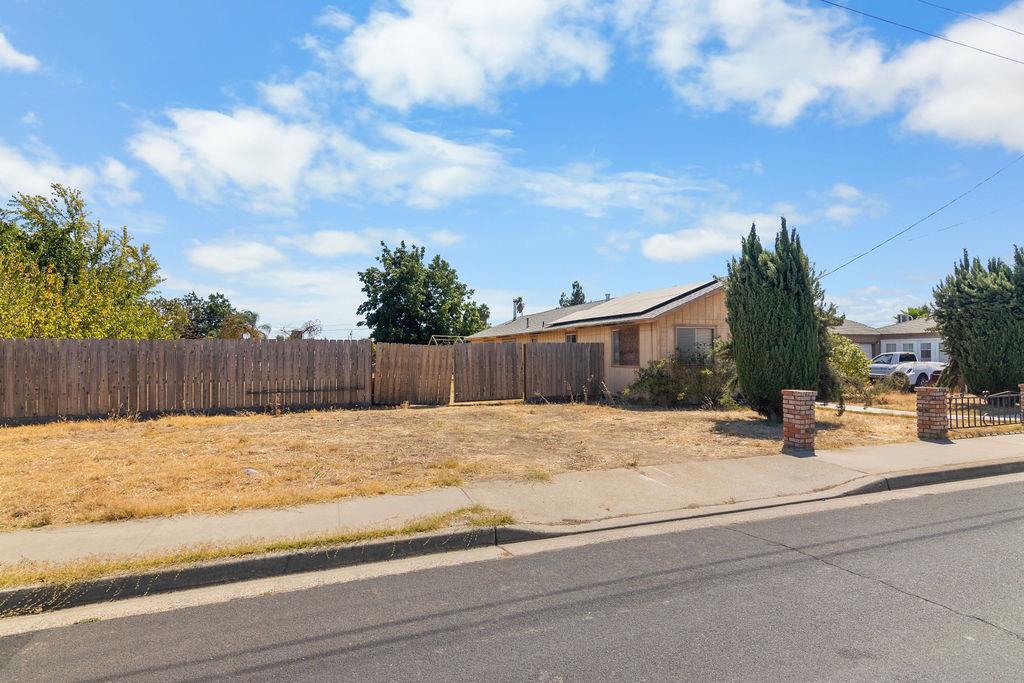 3630 Nevada Ave, Riverbank, CA 95367