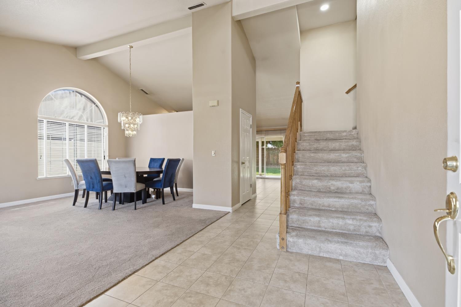 7424 Heathrow Way, Hughson, CA 95326