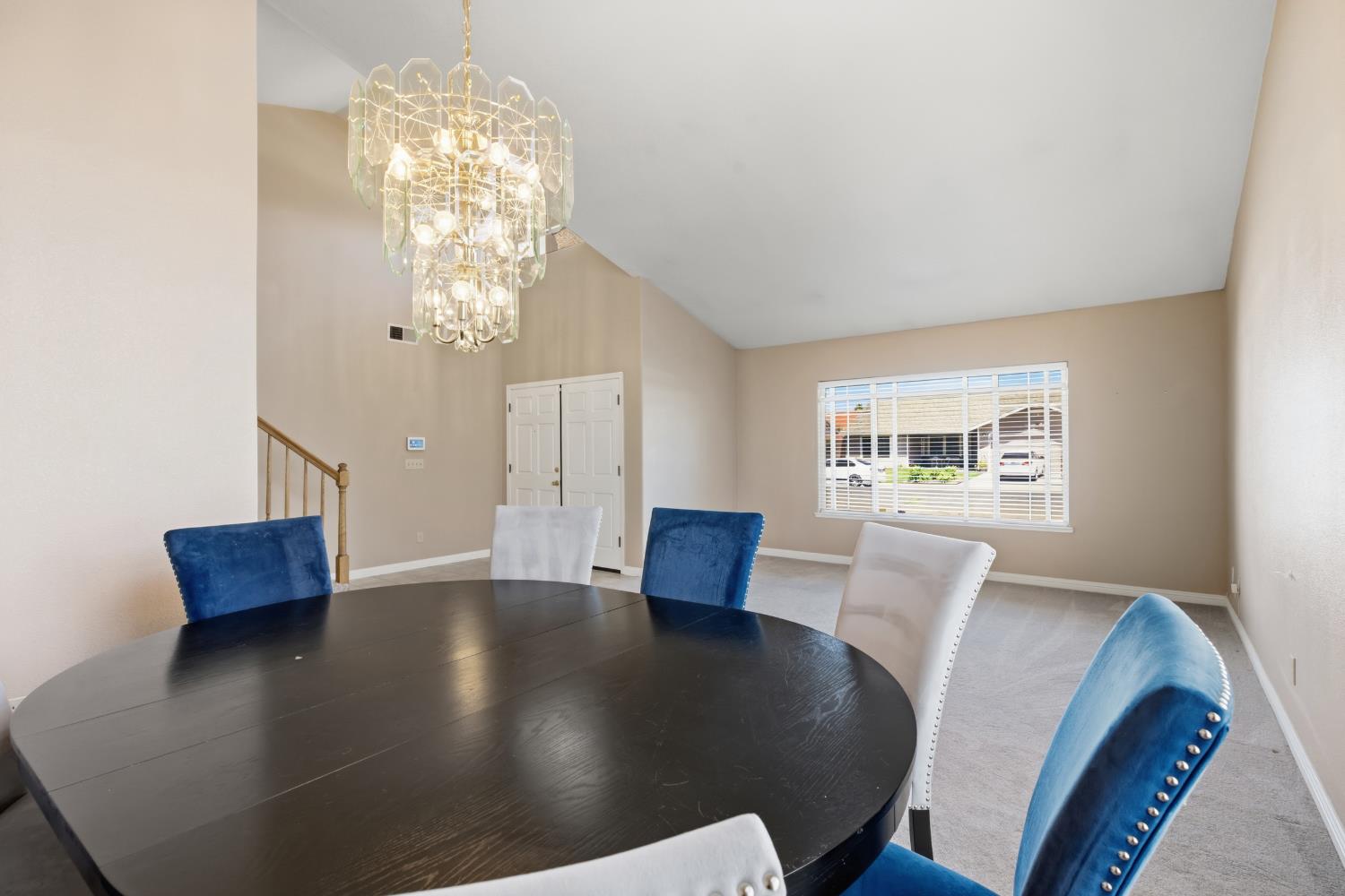 7424 Heathrow Way, Hughson, CA 95326