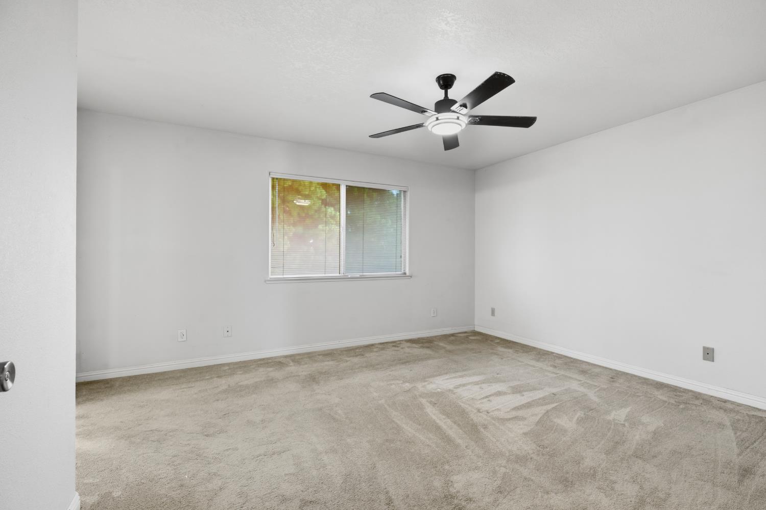 7424 Heathrow Way, Hughson, CA 95326