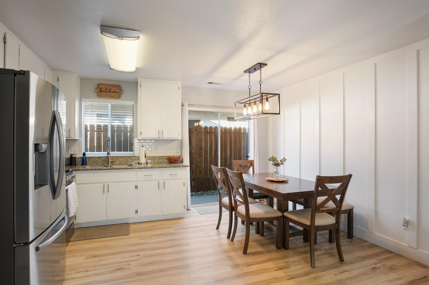 6012 Winners Cir, Riverbank, CA 95367