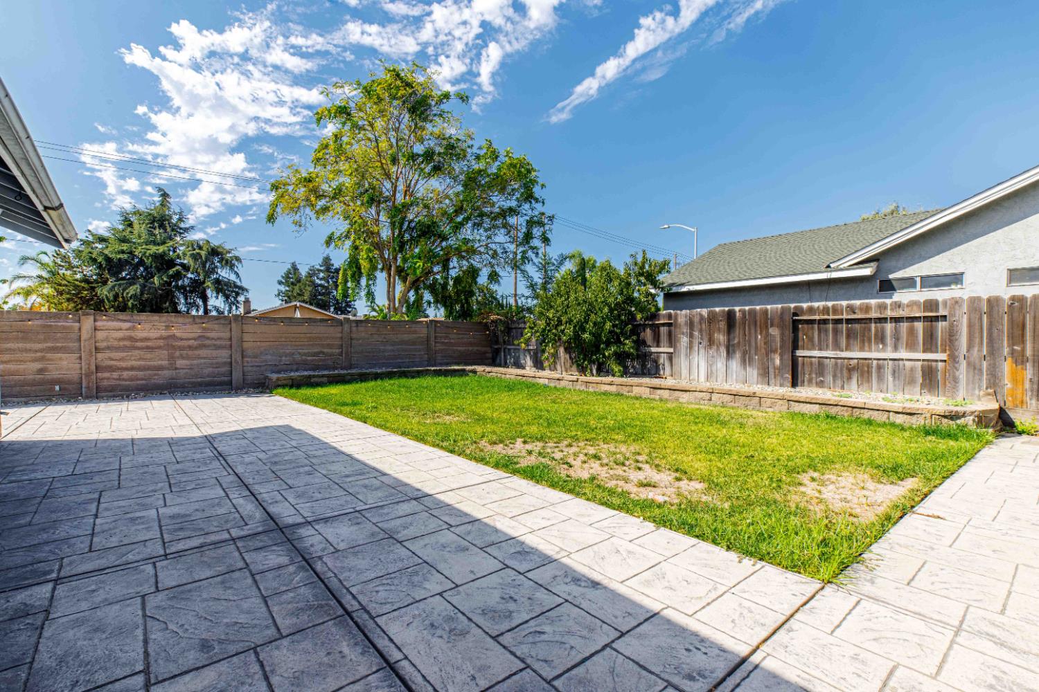 644 Swallow Dr, Manteca, CA 95336