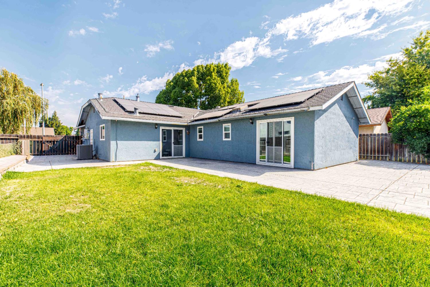 644 Swallow Dr, Manteca, CA 95336