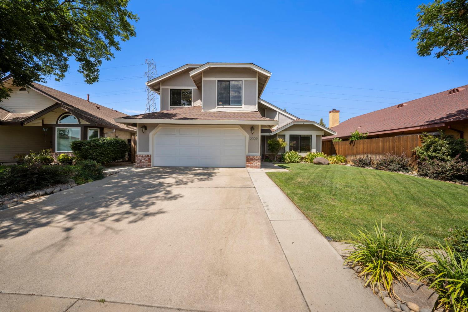 2009 Mendocino Way, Modesto, CA 95350