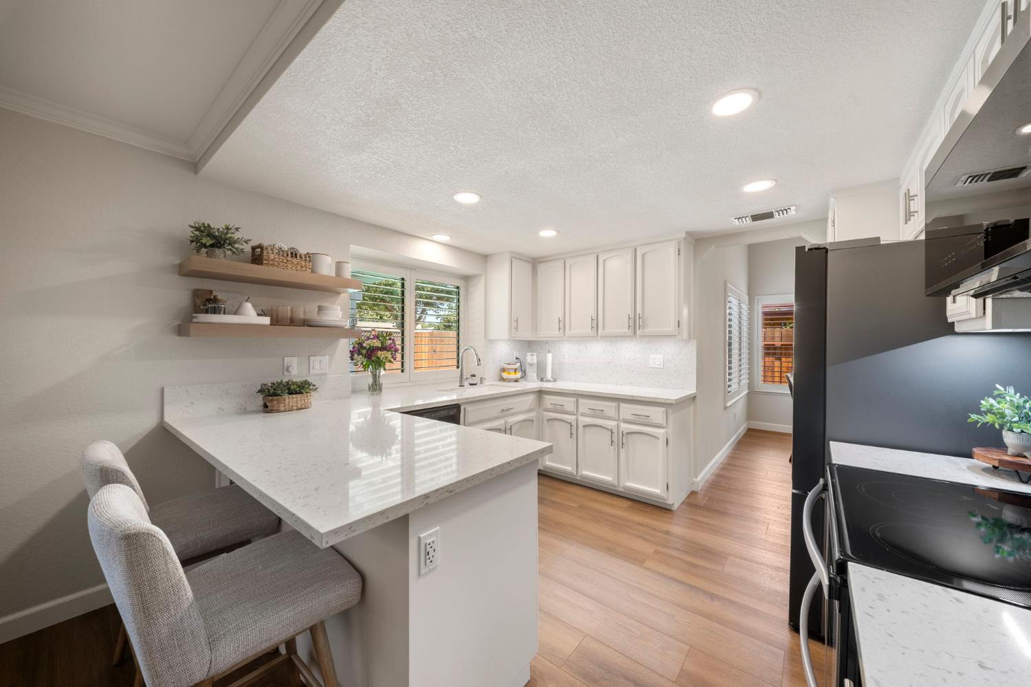 2009 Mendocino Way, Modesto, CA 95350